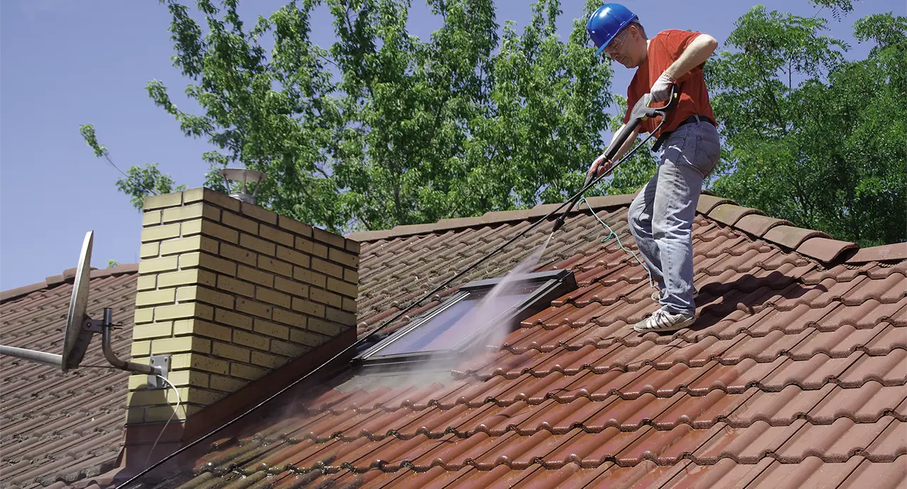 The List of Top Things to Remember When Cleaning Your Roof